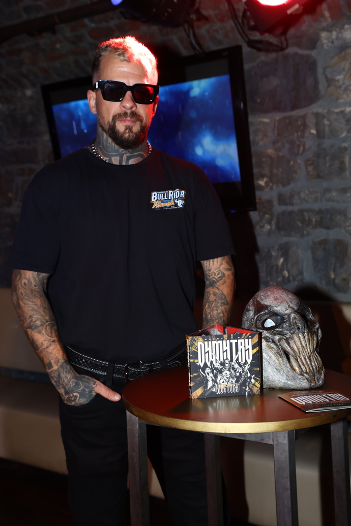 FOTO: Marpo se stal kmotrem nové desky kapely Dymytry. – stránka 9