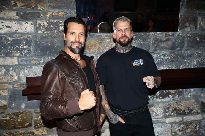 FOTO: Václav Noid Bárta s Marpem. – stránka 12