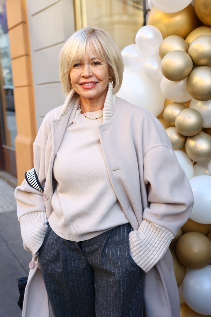 FOTO: Nestárnoucí Jana Švandová. – stránka 1