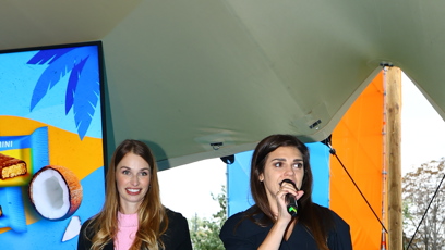 FOTO: Denisa Pfauserová si vzala modré boty.