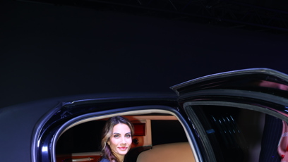 FOTO: Eva Decastelo v luxusním voze.