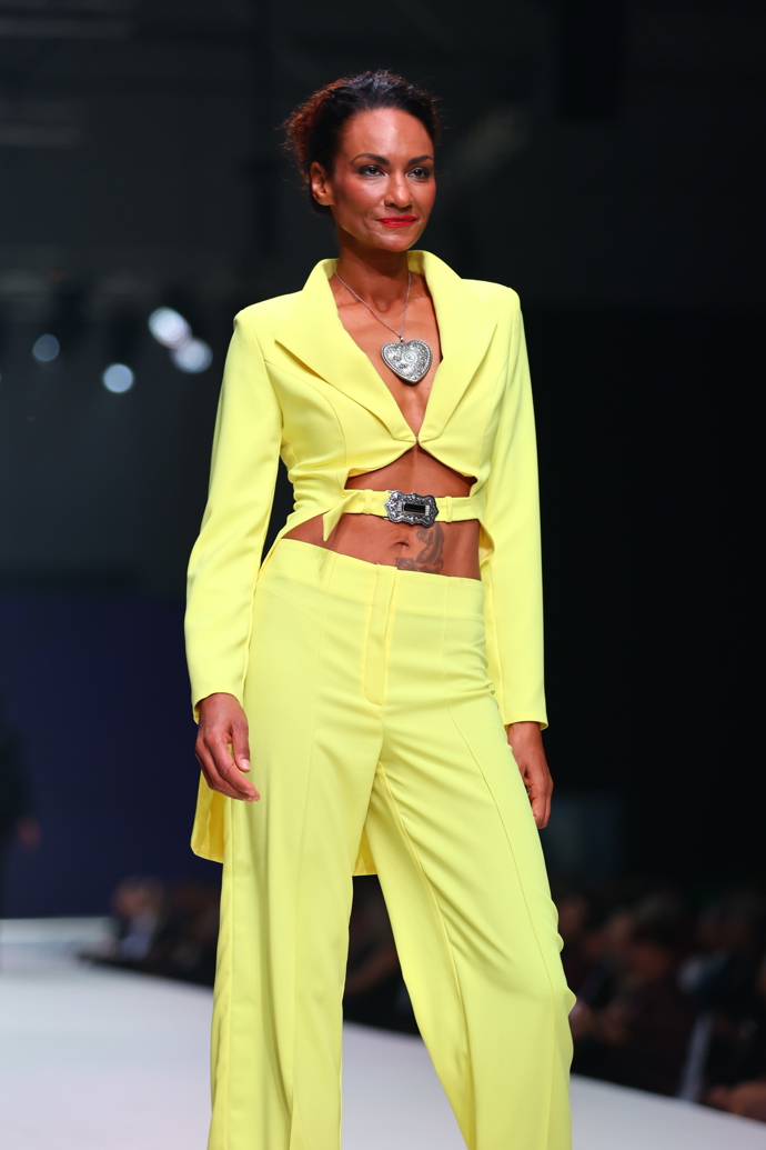 FOTO: Po mole se prošla Lejla Abbasová. – stránka 1