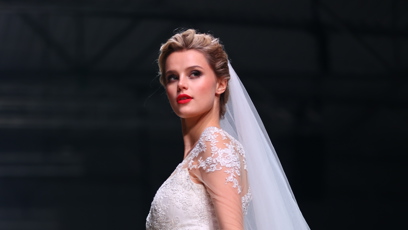 FOTO: Krystyna Pyszková v roli nevěsty.