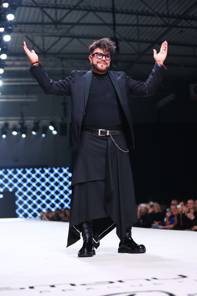 FOTO: Osmany Laffita na mole. – stránka 17