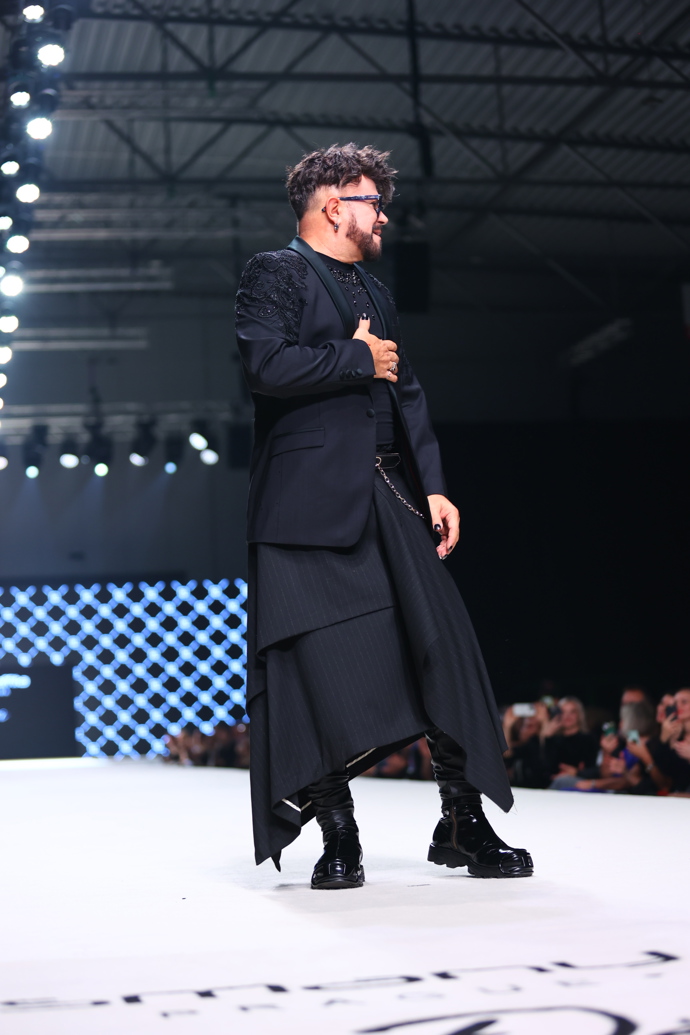 FOTO: Osmany Laffita představil novou kolekci. – stránka 16