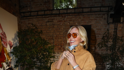 FOTO: Taťána Kuchařová přijela na skútru.