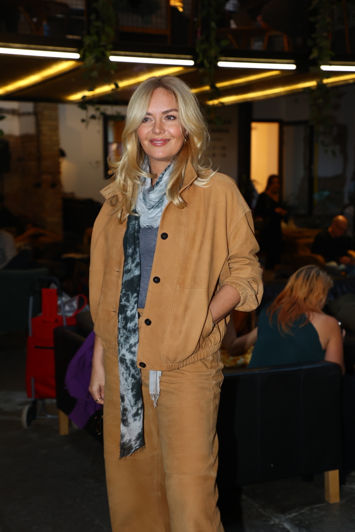 FOTO: Taťána Kuchařová zvolila ležérní outfit. – stránka 22