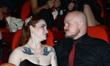 Artur Štaidl přišel na premiéru muzikálu Ples upírů s doprovodem.