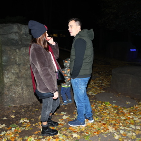 Bára Jánová přišla s doprovodem.