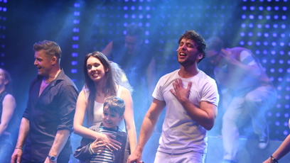 FOTO: Manželé Tomešovi září po úspěšné premiéře v Divadle Kalich.