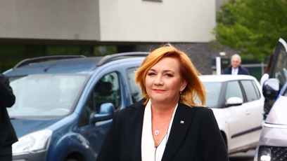 FOTO: Alena Schillerová s novým účesem.