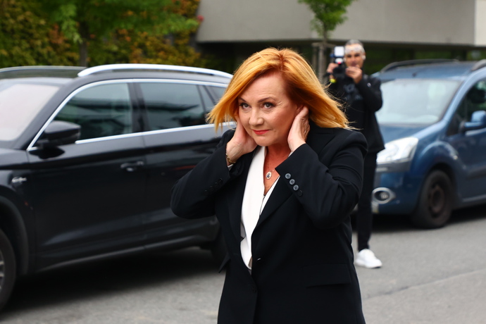 FOTO: Alena Schillerová je zrzka. – stránka 18