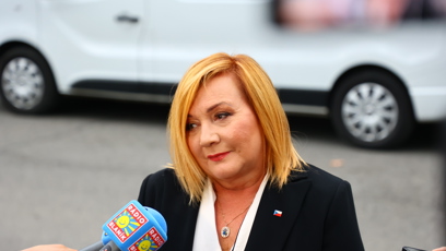 FOTO: Alena Schillerová měla na pilno.