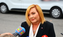 Alena Schillerová měla na pilno.