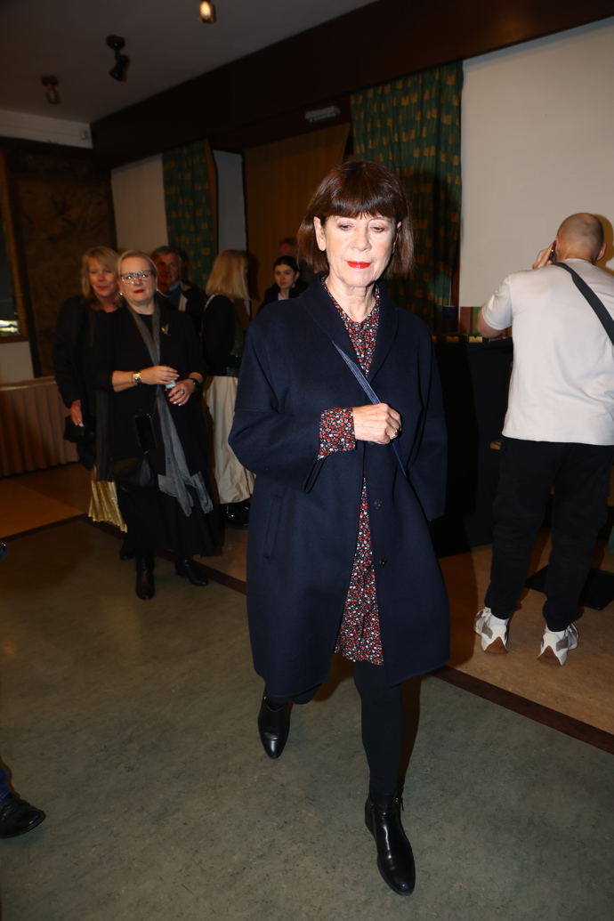 FOTO: Andrea Bartošková dorazila na premiéru filmu Cukrkandl. – stránka 2