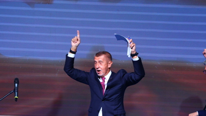 FOTO: Andrej Babiš nastupoval na italskou hudbu.