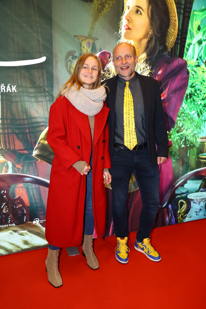 FOTO: Jiří Ployhar měl kravatu sladěnou s botami. – stránka 3