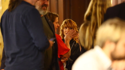 FOTO: Vica Kerekes stála u baru.