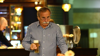 FOTO: Pavel Zedníček si dopřál jedno vychlazené.