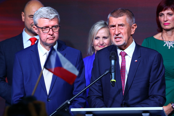 FOTO: Andrej Babiš odpovídal na dotazy novinářů. – stránka 1