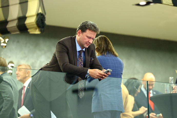 FOTO: Radek Vondráček si četl asi gratulace. – stránka 1