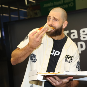 Jiří Procházka si pizzu užíval.