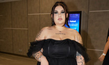 Neuvěřitelná proměna Sugar Denny: Influencerka zhubla a ukázala svou formu v bílých minišatech 