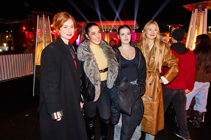 FOTO: Krásky ze Survivoru na koncertu Zary Larsson. – stránka 6