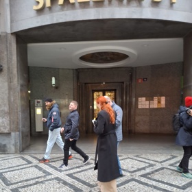 Aneta Zicklerová a Andrej Babiš na Národní třídě.