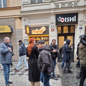 Aneta Zicklerová a Andrej Babiš na Národní třídě.