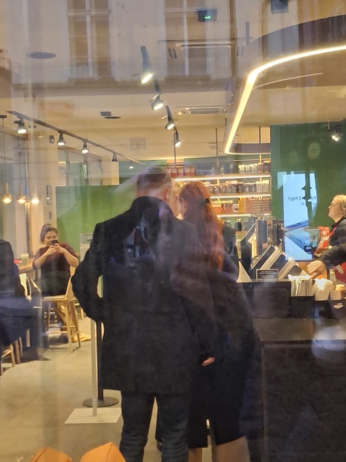 FOTO: Aneta Zicklerová a Andrej Babiš na Národní třídě. – stránka 5