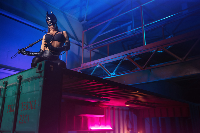 FOTO: Playmate Caroline zdobí obálku nového vydání časopisu Playboy. – stránka 4