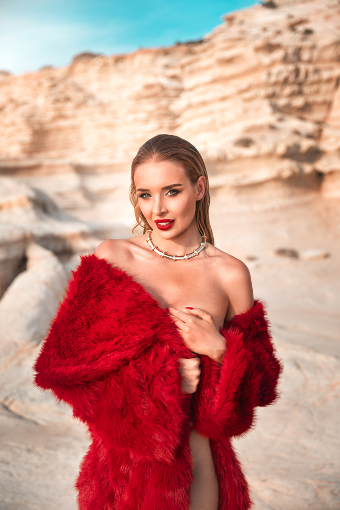 FOTO: Nicole Šáchová je hvězdou prosincového Playboye. – stránka 1