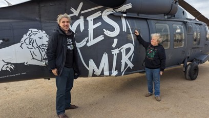 FOTO: Dana Drábová s vrtulníkem Čestmír.