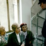 Chvíli ale Karlovi Kachyňovi trvalo, než se rozhodl, která herečka bude hrát kterou roli, protože obě by zvládly zahrát jak Fany, tak její sestru, přísnou primářku.