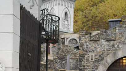 FOTO: Lela Ceterová s dětmi na zámku Kunzov.