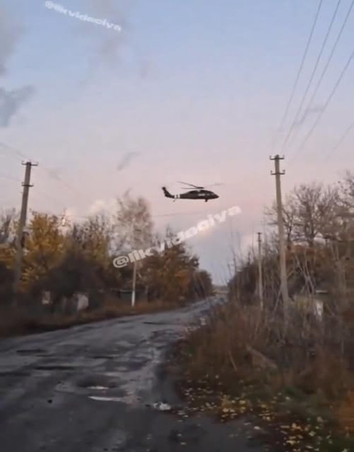 FOTO: Vrtulník Black Hawk na Ukrajině.