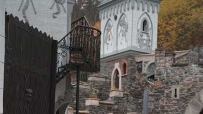 FOTO: Lela Ceterová s manželem Karlosem a dětmi na hradě Kunzov.