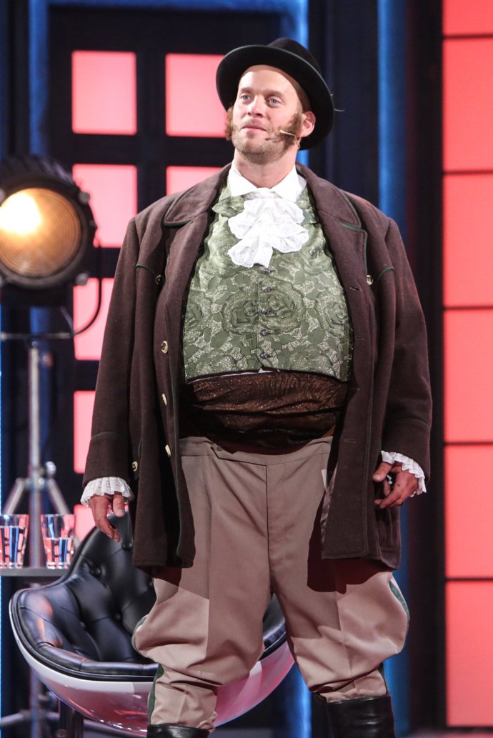 FOTO: Jakub Prachař v kostýmu Trautenberka. – stránka 41