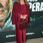 Dana Morávková se oblékla do barvy letošního podzimu, elegantní vínové, od hlavy až k patě.