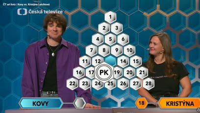 FOTO: Karel Kovář a Kristýna Leichtová si zahráli vědomostní soutěž.
