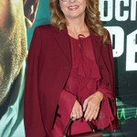 Krásná herečka si pohrála s různými odstíny i materiály a byla za dokonalou dámu.