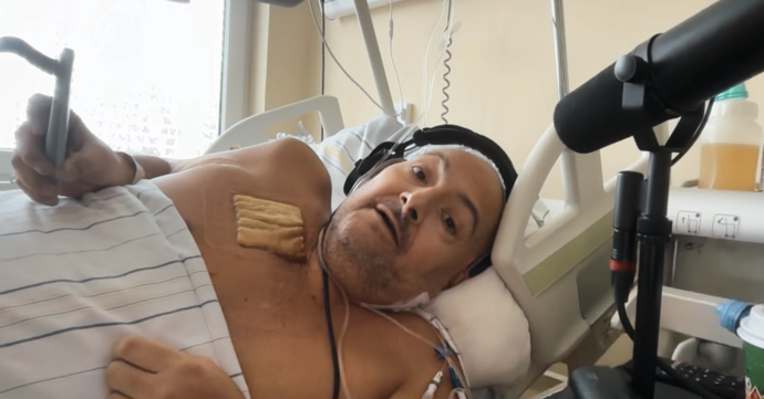 FOTO: Patrik Hezucký neztrácí humor ani v nejtěžších chvílích. – stránka 8