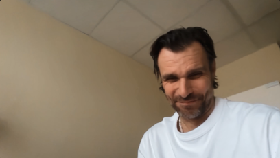 FOTO: Leoš Mareš kamaráda ve špitálu navštěvuje denně.