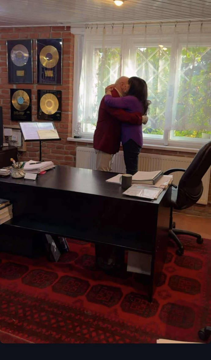 FOTO: Felix Slováček a Dagmar Patrasová se objímali. – stránka 2