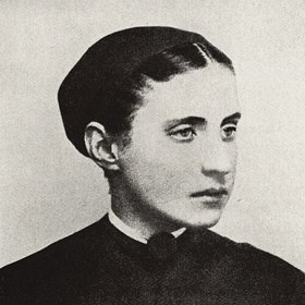 Charlottin portrét z roku 1866, kdy jí bylo 16 let. Už v té době se zajímala o umění a klasickou hudbu, kterou v 18 letech odjela studovat do Evropy, konkrétně do Lipska.