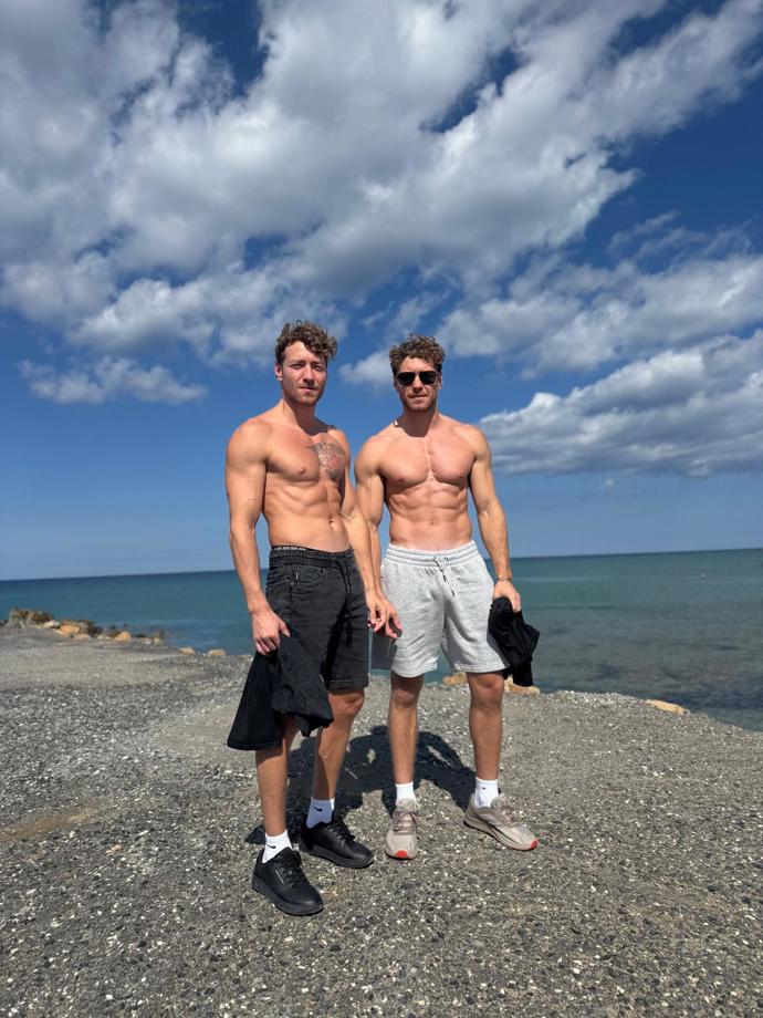 FOTO: Martin a Mirek jsou fešáci a u dívek mají úspěch. Zatím ale ženy svých snů nenašli. – stránka 2