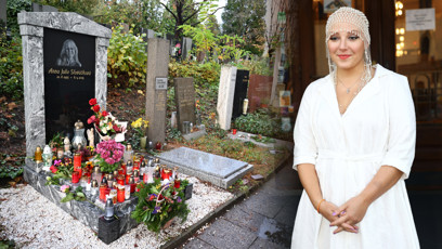 FOTO: Hrob Aničky Slováčkové je zasypán květinami a svíčkami.