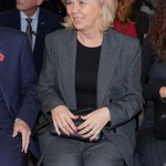 Jde o look, který se hodí do práce, na schůzku i formálnější událost.