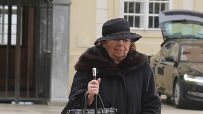 FOTO: Livia Klausová na pohřbu Dominika Duky.